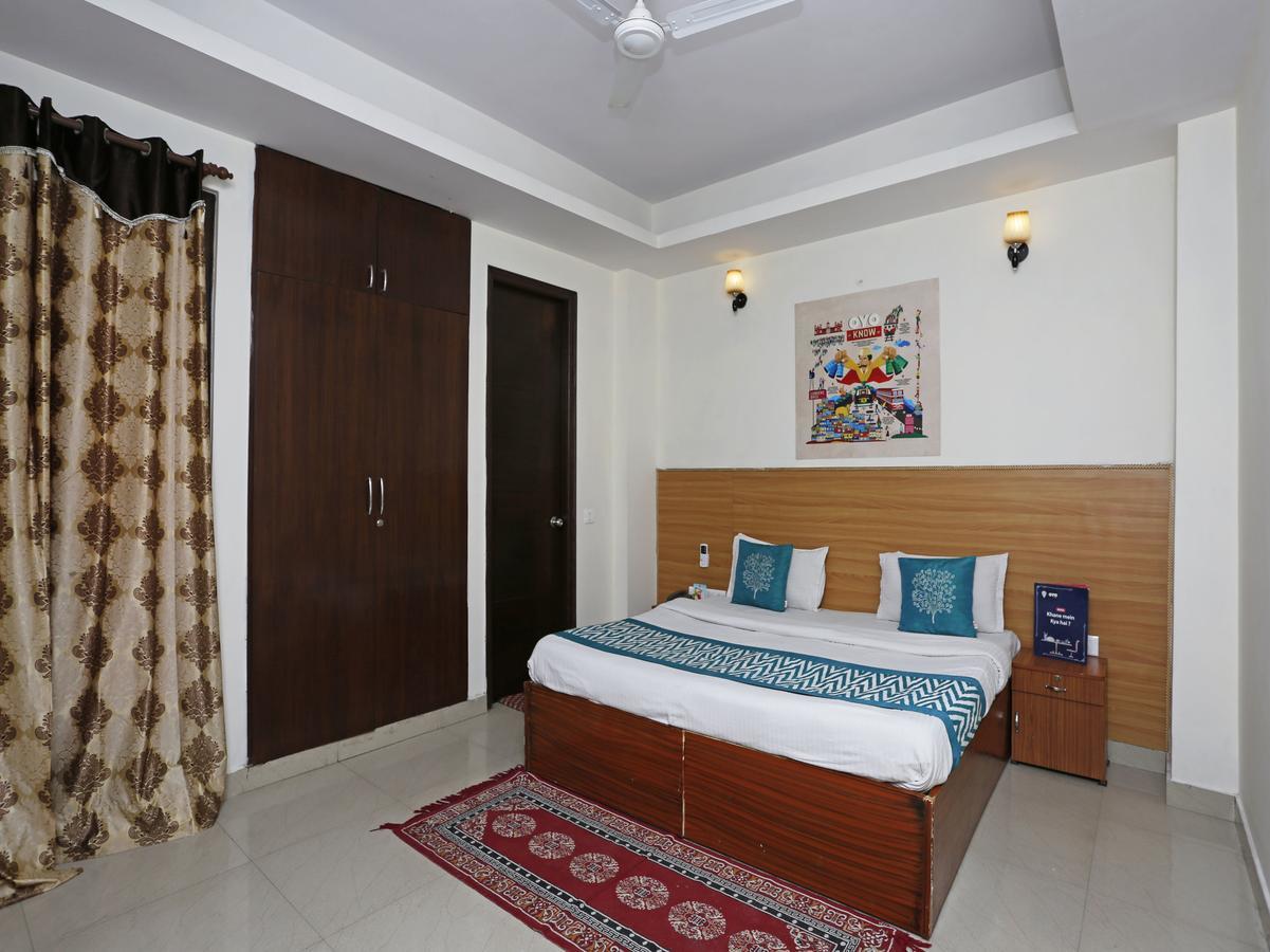 Hotel Oyo 3593 Fragrance Habitat Noida Exterior foto