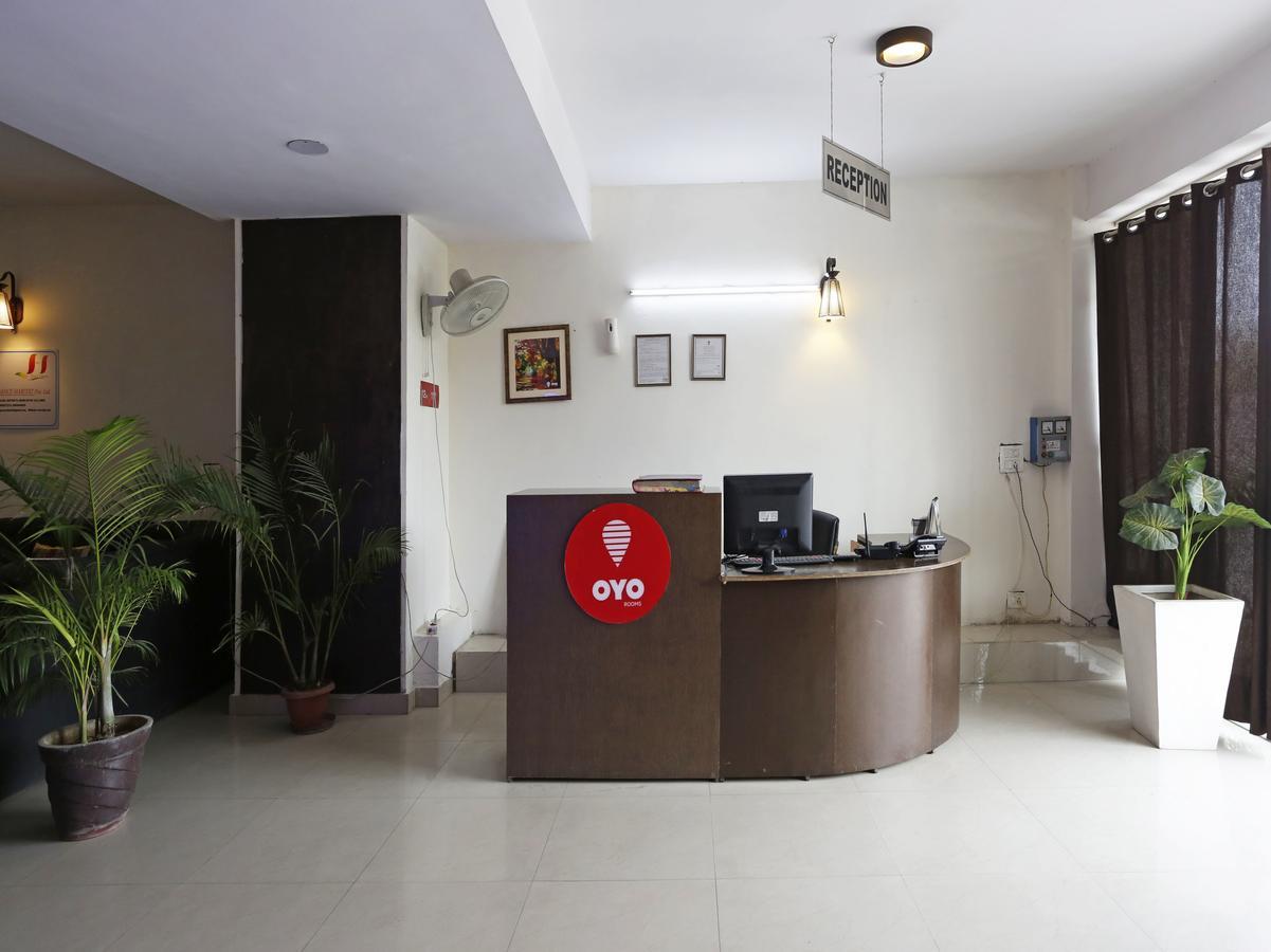 Hotel Oyo 3593 Fragrance Habitat Noida Exterior foto
