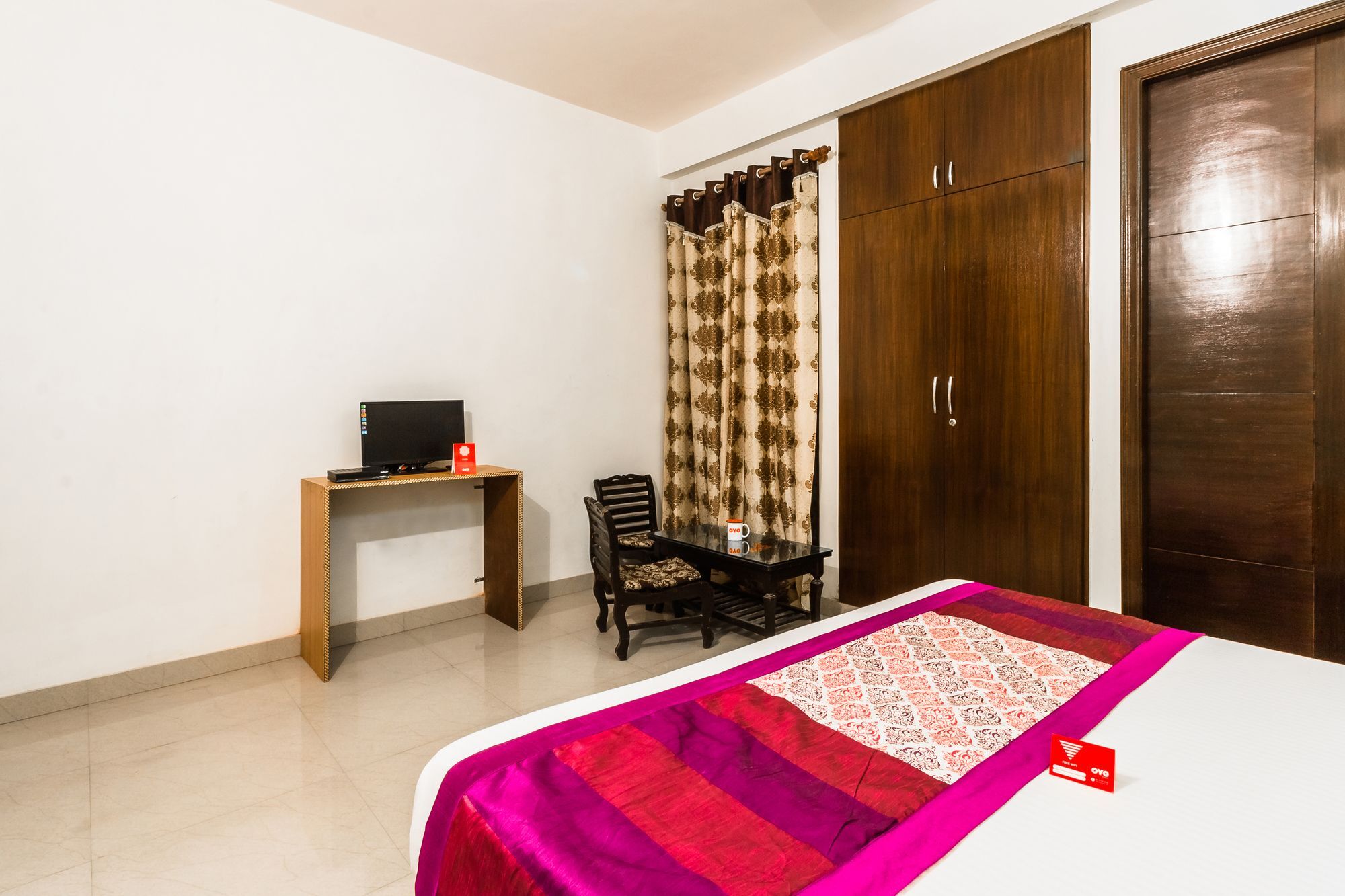 Hotel Oyo 3593 Fragrance Habitat Noida Exterior foto