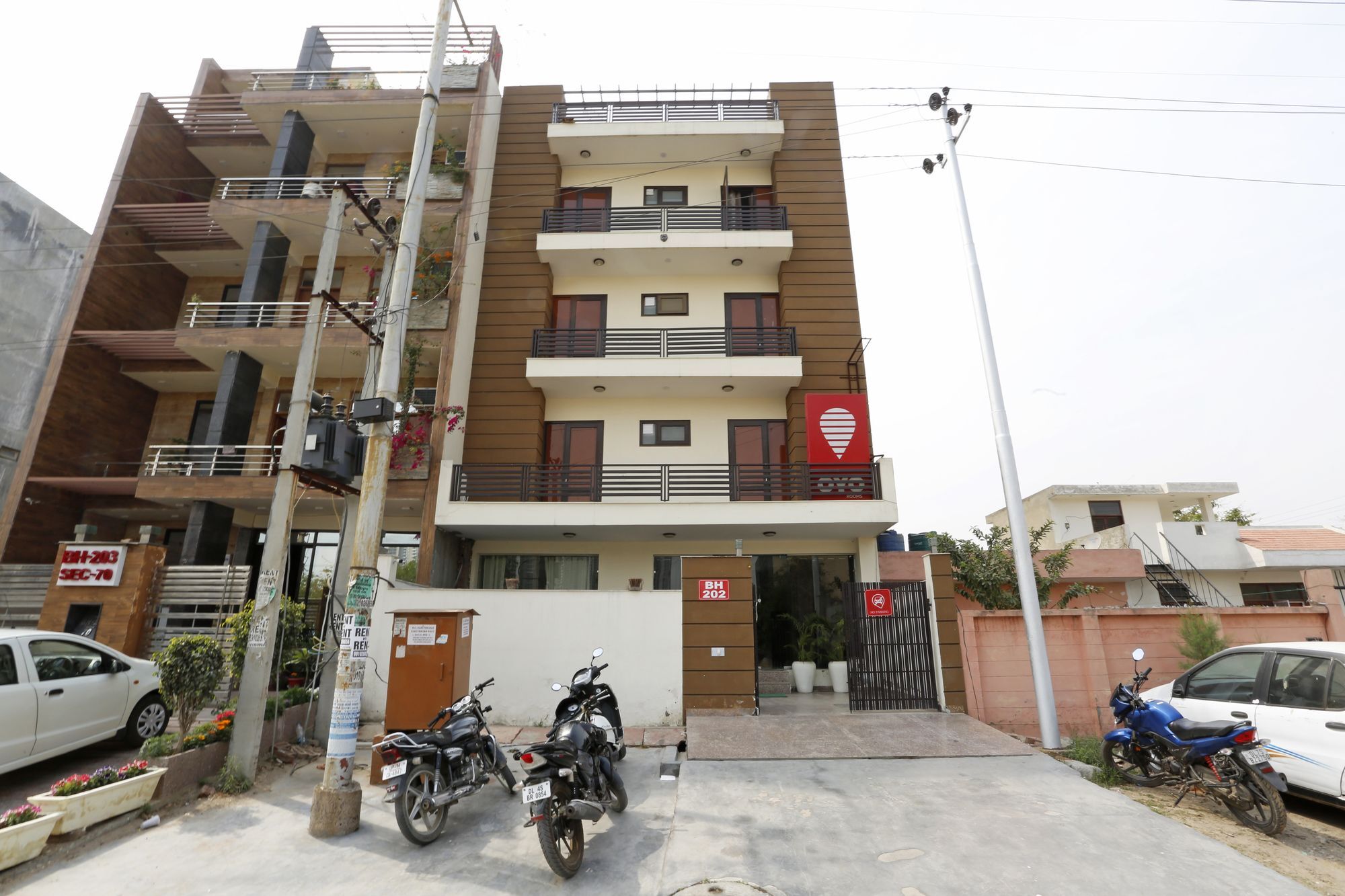 Hotel Oyo 3593 Fragrance Habitat Noida Exterior foto